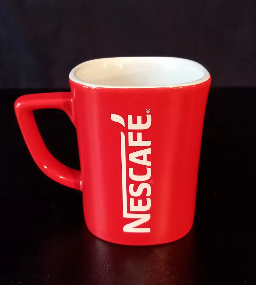 Кружка Nescafe красная, фотография 1