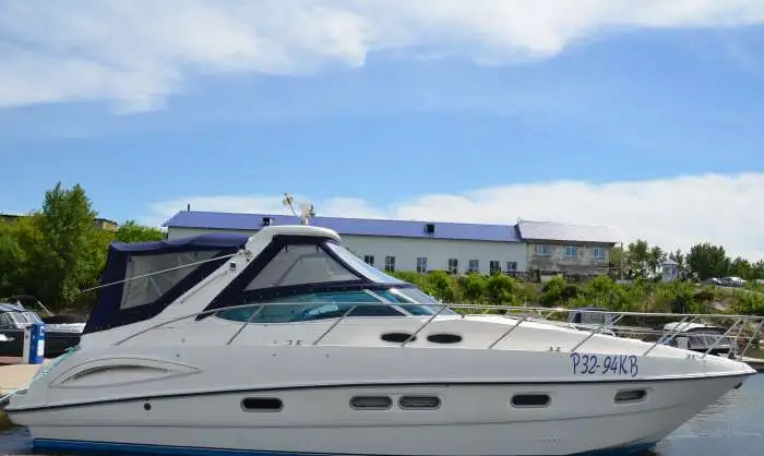 Моторная яхта Sealine s38, фотография 10
