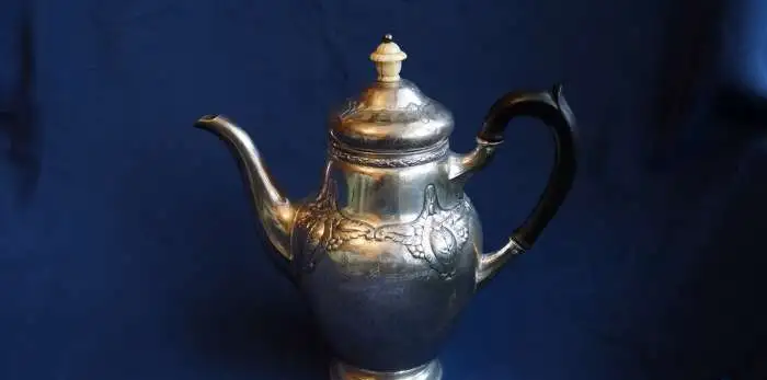 Старинный чайный набор из серебра 