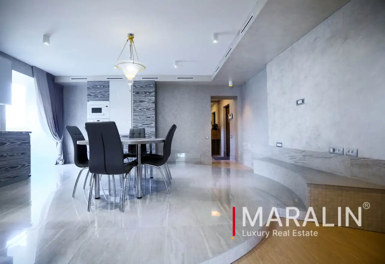 Квартира, 146,00 м², 4 эт., Железнодорожный район, Портовая, 30, фотография 2