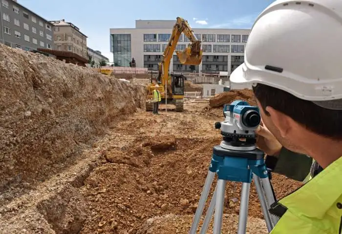 Оптический нивелир Bosch 32 в аренду спб Пионерская, Комендантский, Большевиков, Дыбенко, фотография 1