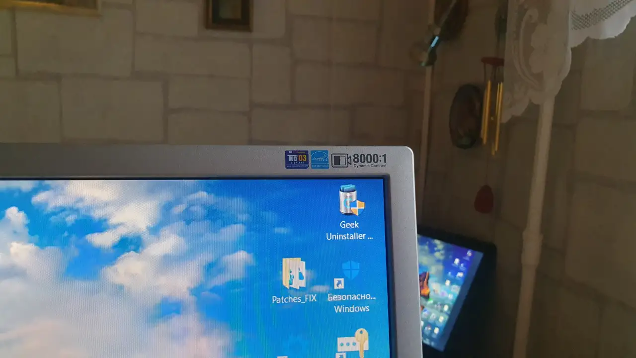 Монитор Samsung SyncMaster 2243NW 22, фотография 4