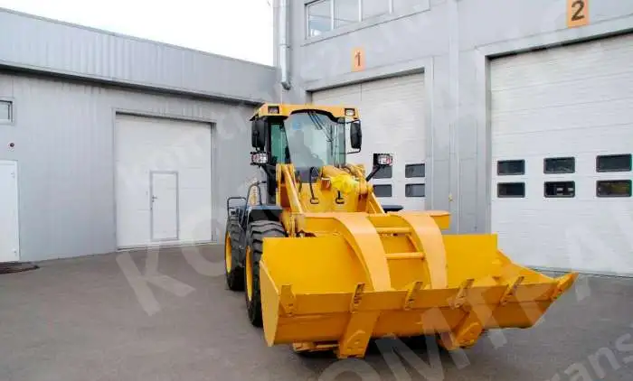 фронтальный погрузчик XCMG LW300FN с лесозахватом, фотография 5