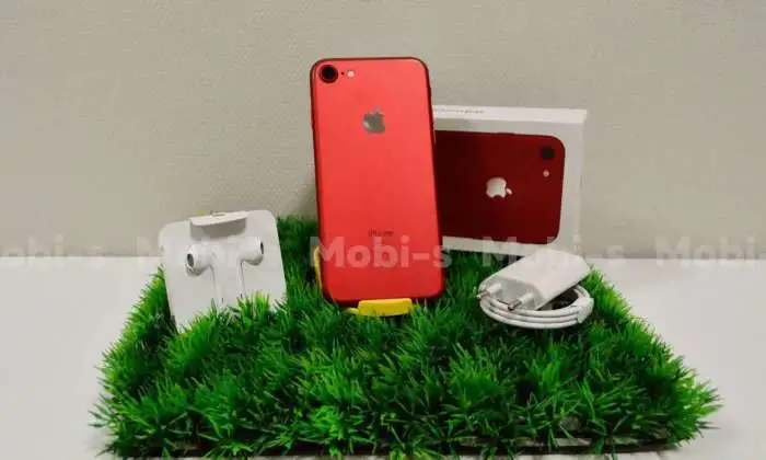 iPhone 7 128 Red, фотография 1