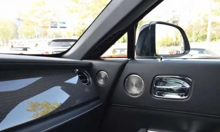 Rolls-Royce Dawn Black Badge 2017 года выпуска, фотография 12