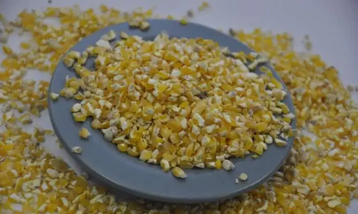 Кукуруза фасованная, дробленая кукуруза ф.3 мм., 2мм., до 0,5 мм. (из зародыша, стенок зерна, крупы), фотография 1