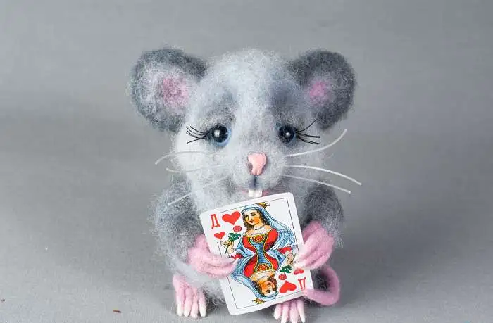Валяная игрушка мышонок Пуня, фотография 4