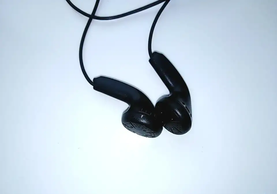 Наушники-вкладыши 1,5 м., с miniUSB и микрофоном, фотография 4