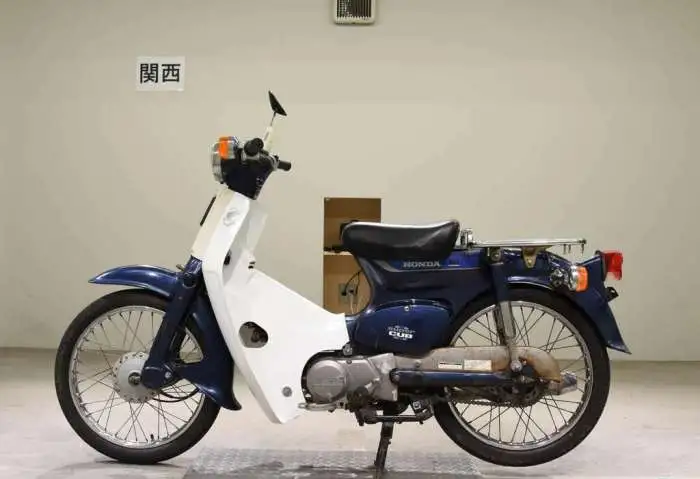 Мотоцикл дорожный Honda C50 Super Cub рама C50 скутерета задний багажник гв 1993, фотография 5