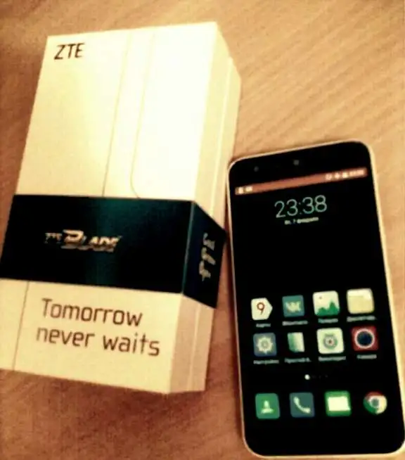 ZTE Blade x5 white +SD +чехол, фотография 3