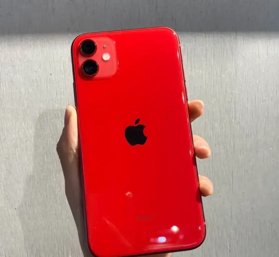Продаётся Apple iPhone 11 128Gb (PRODUCT)RED, фотография 2