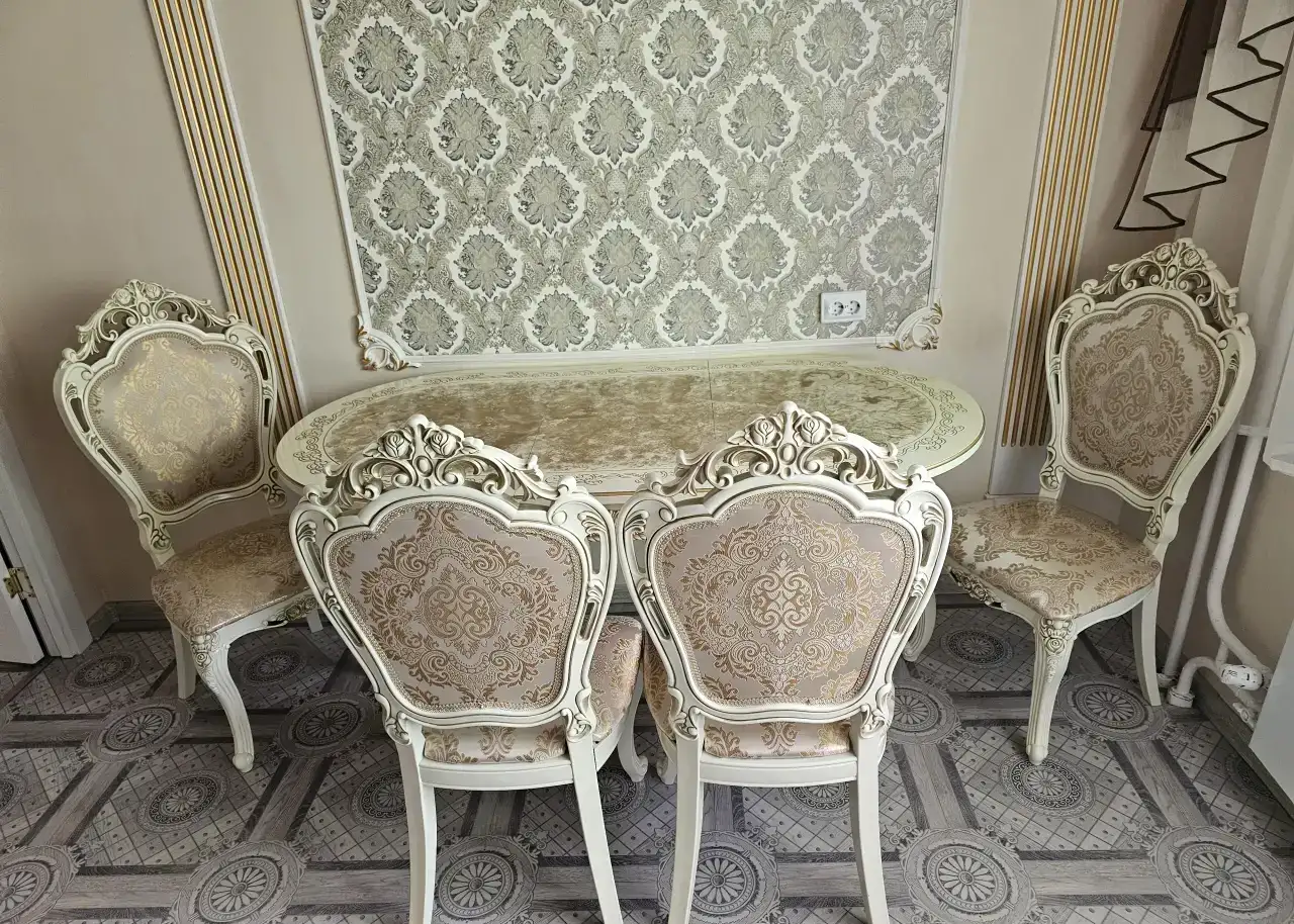 Стол со стульями (Обеденная группа), фотография 2