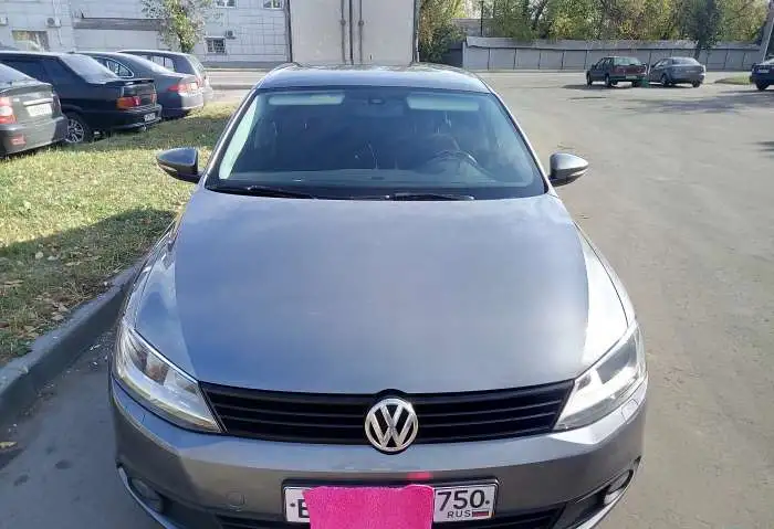 Автомобиль Volkswagen Jetta, фотография 1