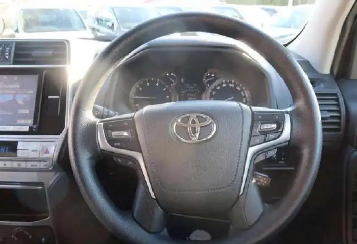 Toyota Land Cruiser Prado, 2018, фотография 9