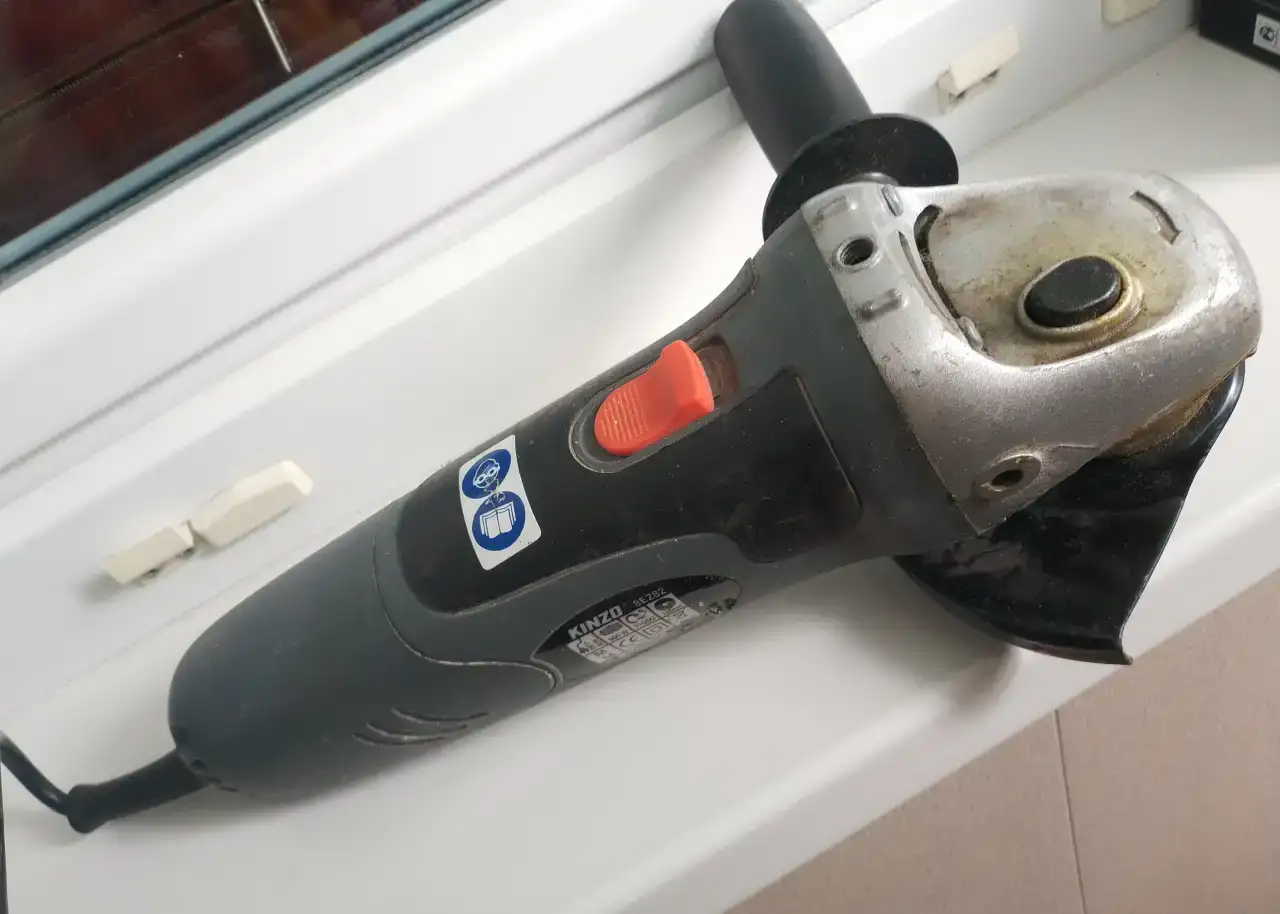 Эл Лобзик 600w кейс  Эл ушм болгарка 900w, фотография 13