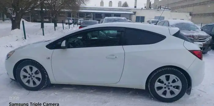 Opel Astra GTS, фотография 3