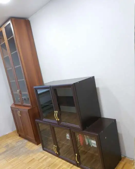 Две  оригинальные красивые  полки  с дверцей  Magelan Vox  102 x 44 x 24 см, фотография 5