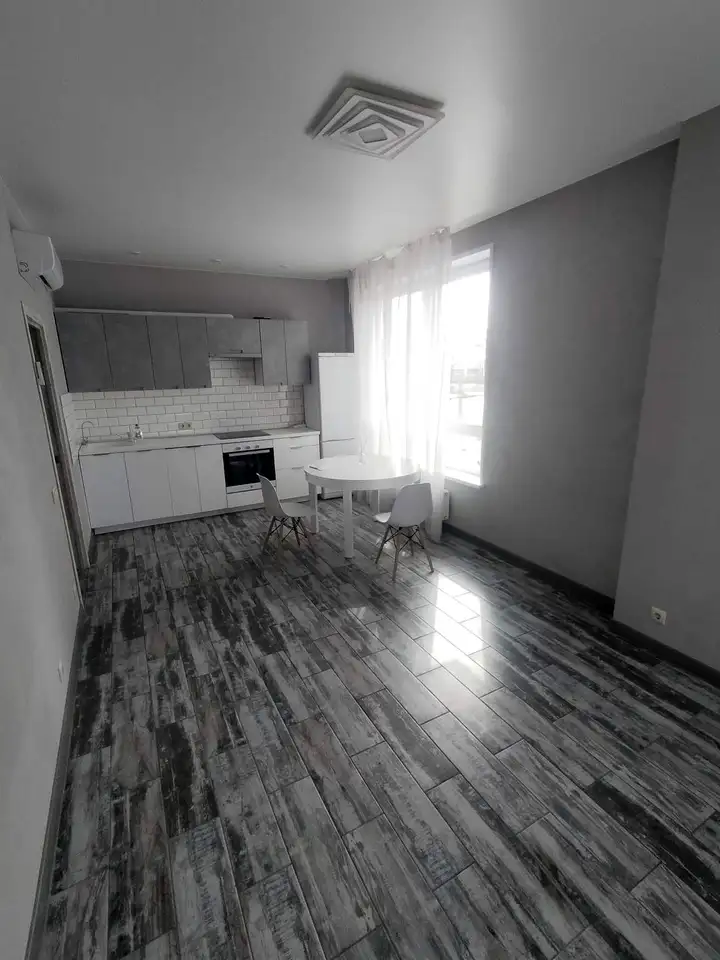 Сдается 2-комн. квартира 56.5 кв.м., фотография 2