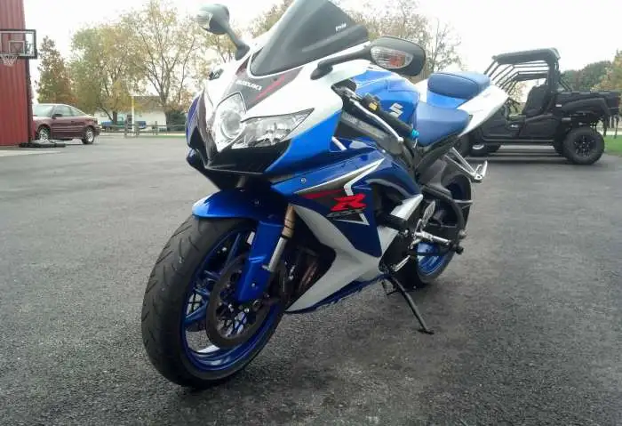 2009 SUZUKI GSXR 600 RR синий и белый для продажи, фотография 2