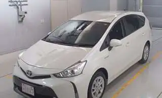 Автомобиль из Японии Toyota Prius Alpha, фотография 1