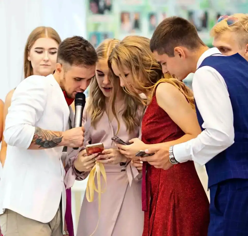 Дуэт ведущих на выпускной, фотография 1