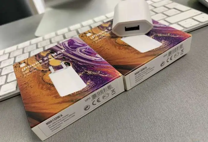 Сетевое зарядное устройство Apple(1A), фотография 3