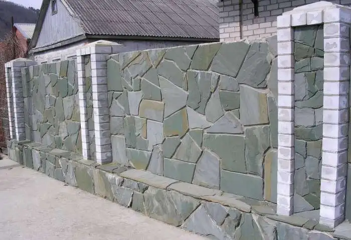 Златолит серо-зеленый, фотография 1