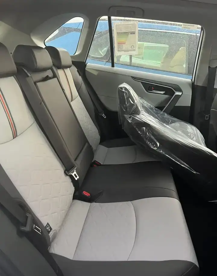 Toyota RAV4, 2023, фотография 5