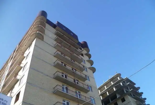Продается 3-комнатная квартира в Ессентуках, ул. Октябрьская 337 корпус 3-х 117,1 кв. м. по свидетельству, гостиная 23, 117,00 м², 7 эт., 1, Октябрьская 337/3, фотография 2
