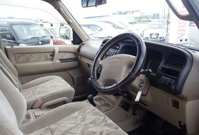 Продажа автомобилей Isuzu, фотография 8