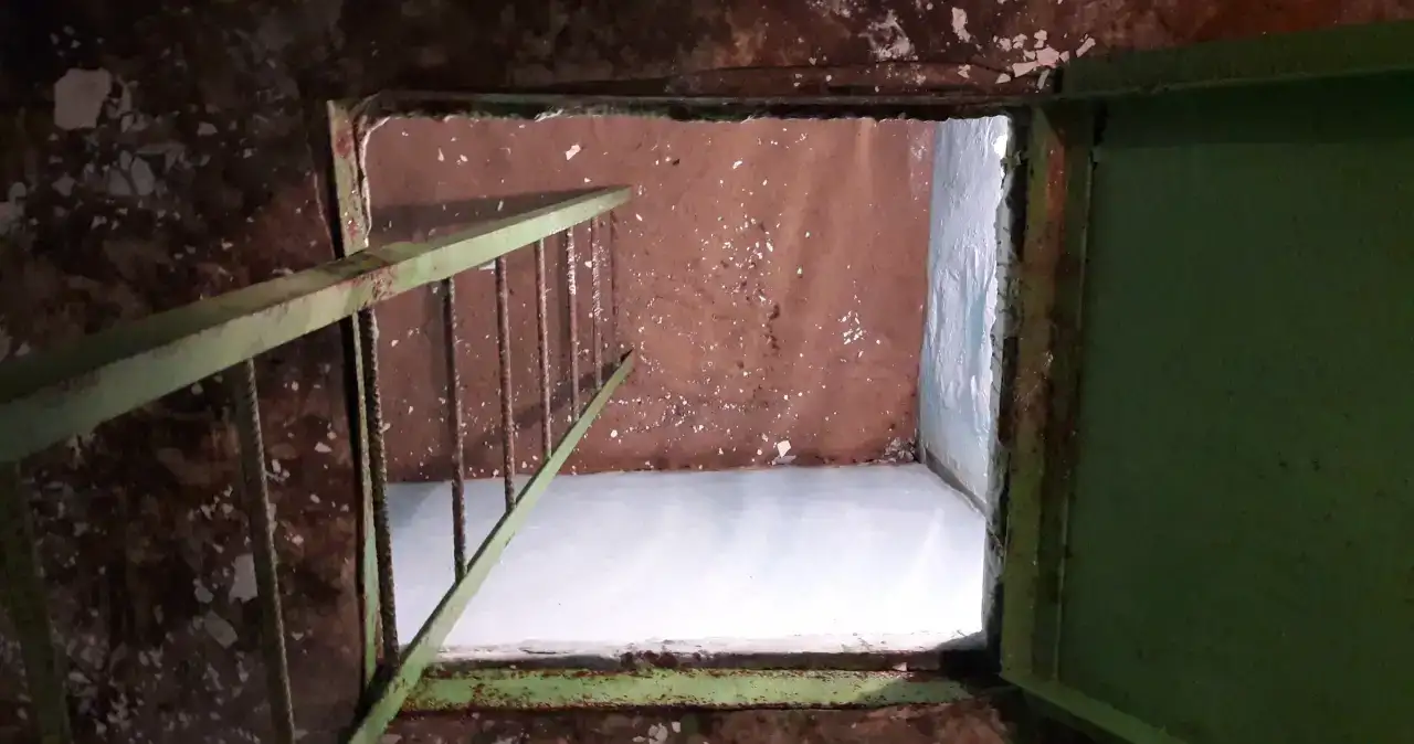 Сдаётся погреб-кладовка, Офицерская 16а, фотография 3