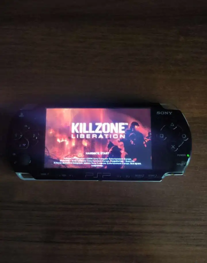 Игра на PSP: Killzone Liberation, фотография 2