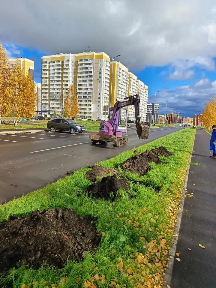 Услуги, мини-экскаватор, фотография 3