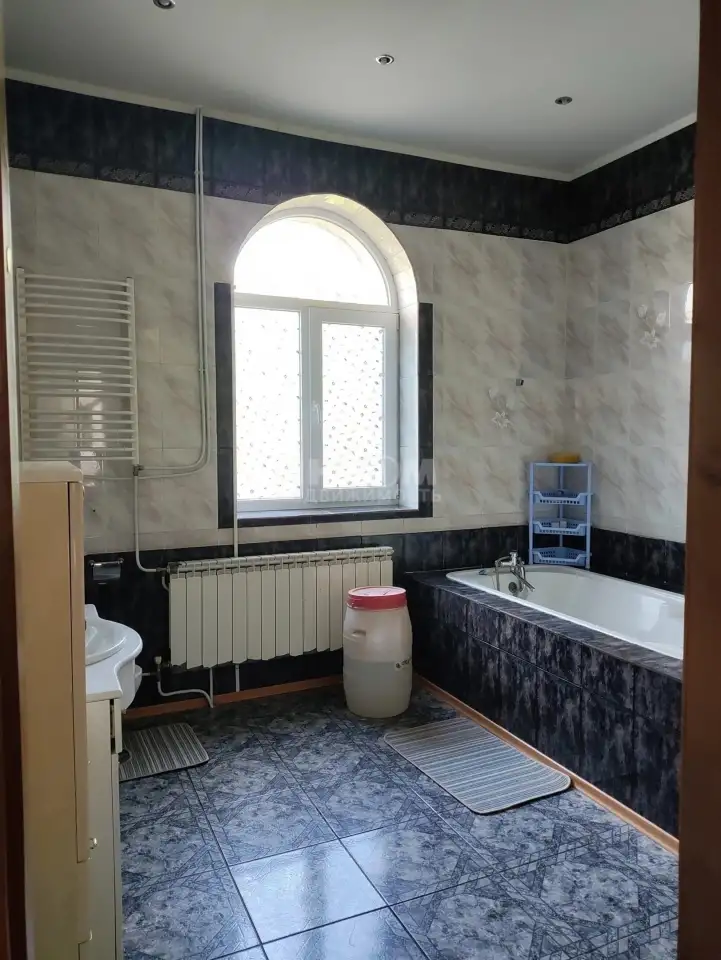 Продам дом 350м2 в городе Луганск улица Смоленская 350,00 м2, фотография 9