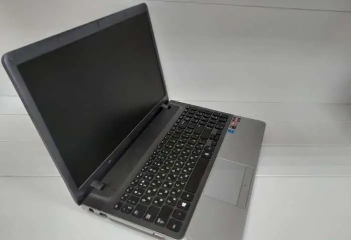 Ноутбук SAMSUNG, 6 Гб. озу. С гарантией, фотография 2