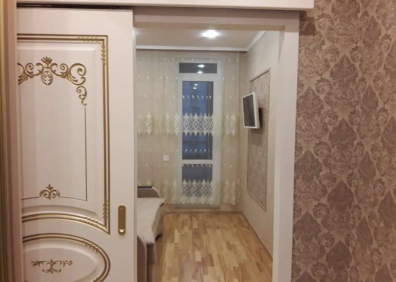 сдам посуточно шикарную квартиру в центре с новым ремонтом в элитном доме, фотография 1