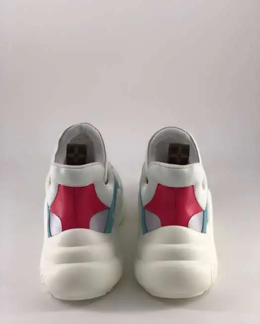 Продам новые кроссовки Louis Vuitton, фотография 2