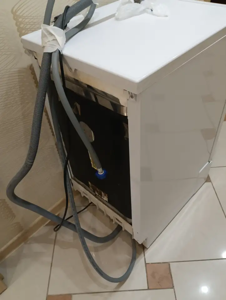 Посудомоечная машина встраиваемая Indesit DSG 0517 45х60 см, фотография 9