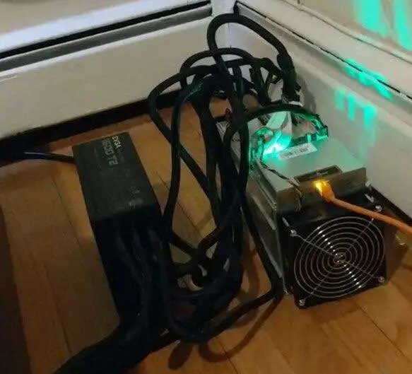 Майнер AntMiner L3+Scrypt Miner 504MH/s,б/п APW3+, фотография 1