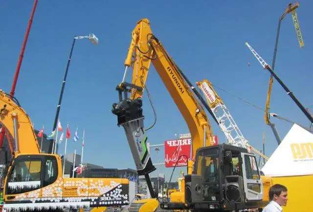 АРЕНДА ЭКСКАВАТОРА HYUNDAI 200 W 7A С ИСПОЛЬЗОВАНИЕМ ГИДРОМОЛОТА, фотография 1