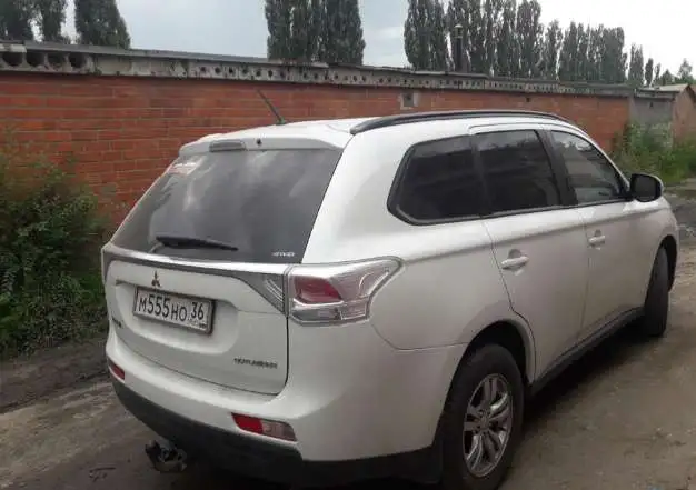 Продаю  Mitsubishi   Outlander, фотография 4