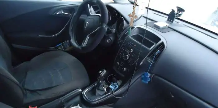 Опель Астра GTC 2011 Opel Astra, фотография 6