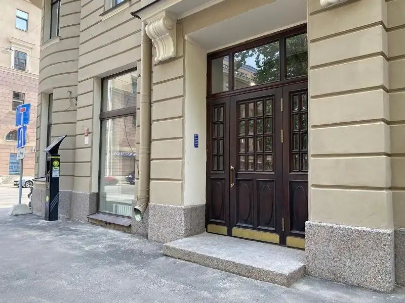 Продажа 2 комнат в 6ккв в центре СПб, М. Посадская ул 254, фотография 2