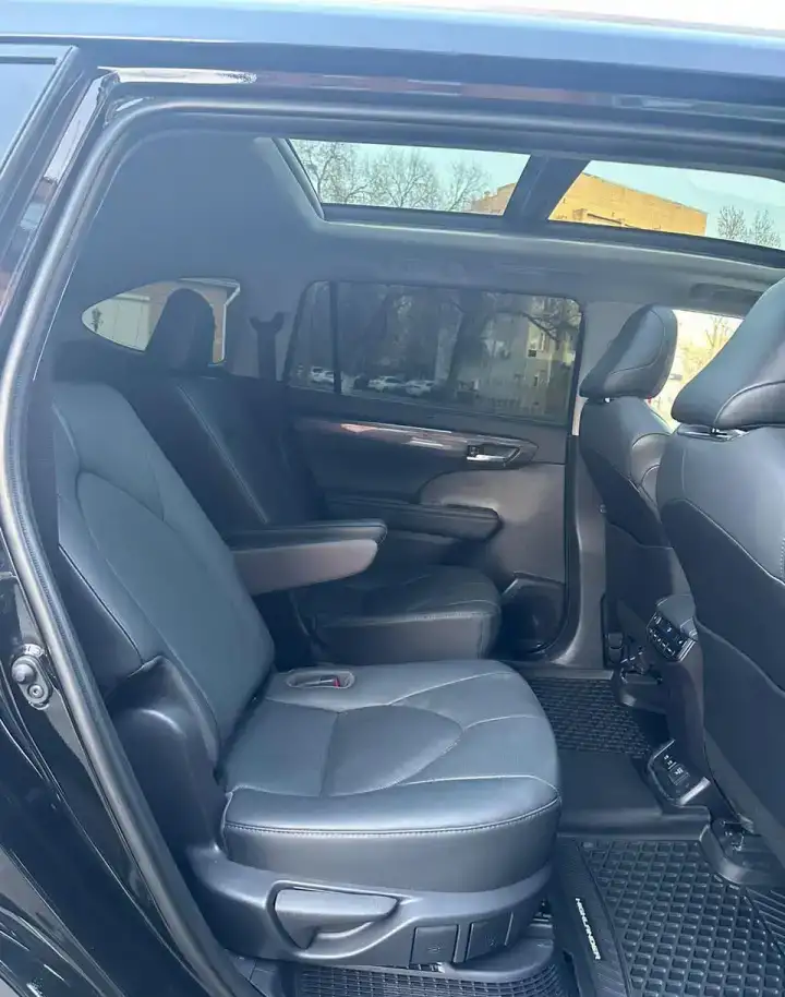Toyota Highlander 2022, фотография 6