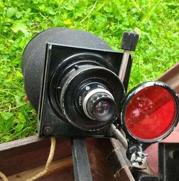 Старый фотоувеличитель + аксессуары, фотография 2