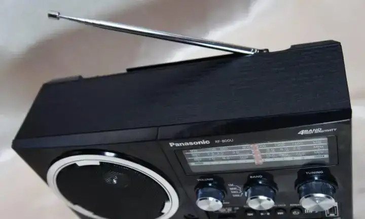 Новый радиоприёмник Panasonic блок зарядки, фотография 2