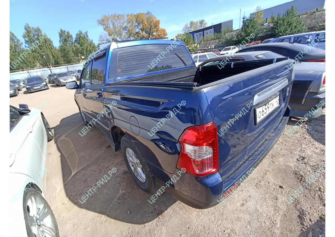 Автомобиль SsangYong, 2012, фотография 2