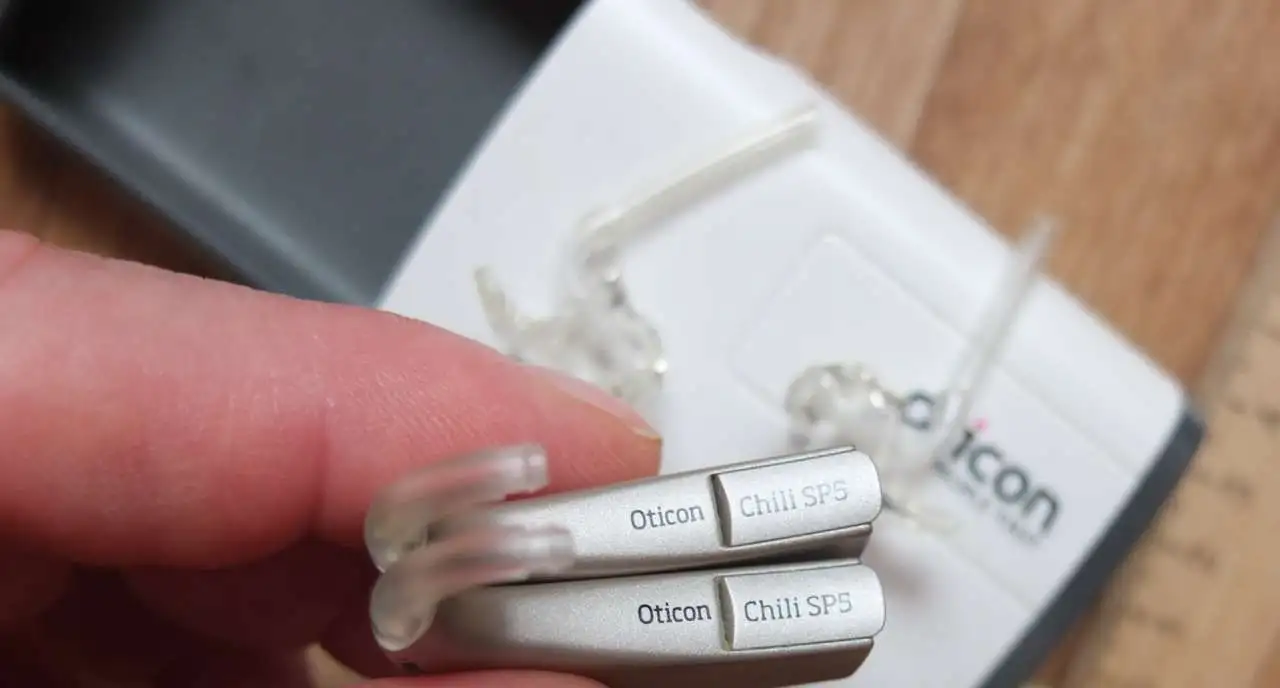 Слуховой аппарат Oticon CHILI SP5, фотография 5