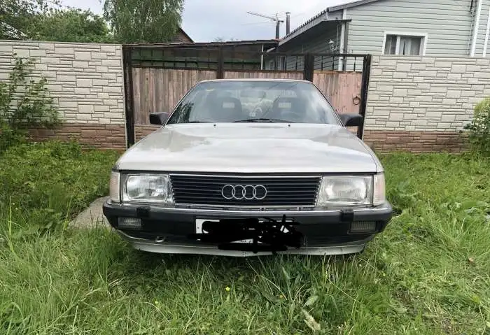 Audi 100, фотография 1