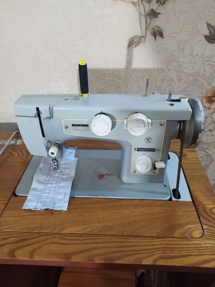 Продам швейную машинку бу, фотография 2